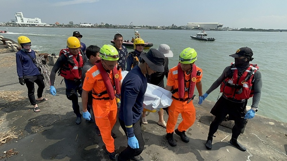 2025/08/25民眾搭乘類船型浮具落海  海巡馳援仍不幸身亡