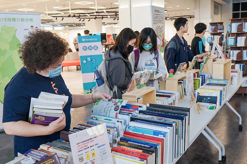 2026/05/05高科大響應世界書香日舉辦「歡樂書香派對」開放市民索書