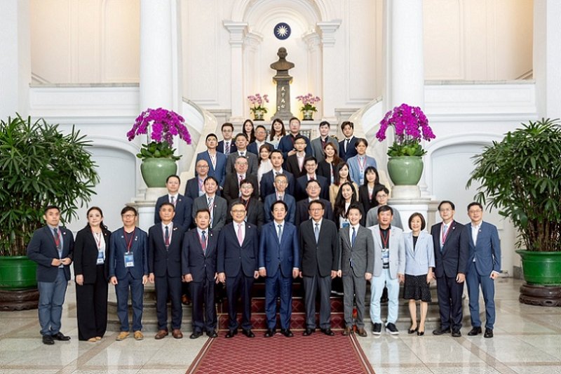 2026/07/16賴清德總統接見台灣連鎖加盟促進協會　力挺2026世界連鎖加盟年會在台舉辦
