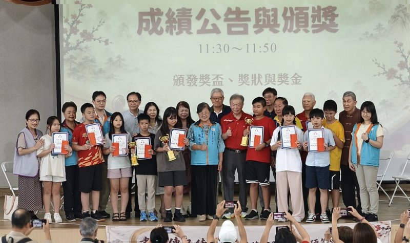 2026/08/02「書寫傳品德～2026高雄市學童百人硬筆寫字比賽」今在河堤國小舉行