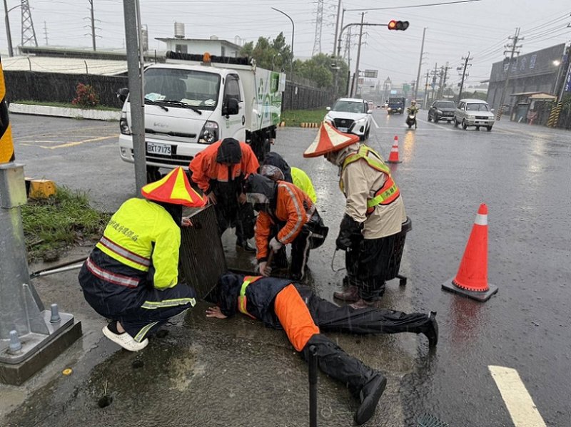 2026/09/01高雄連日降雨不斷 為確保市民安全豪雨災害應變中心擴大三級開設 