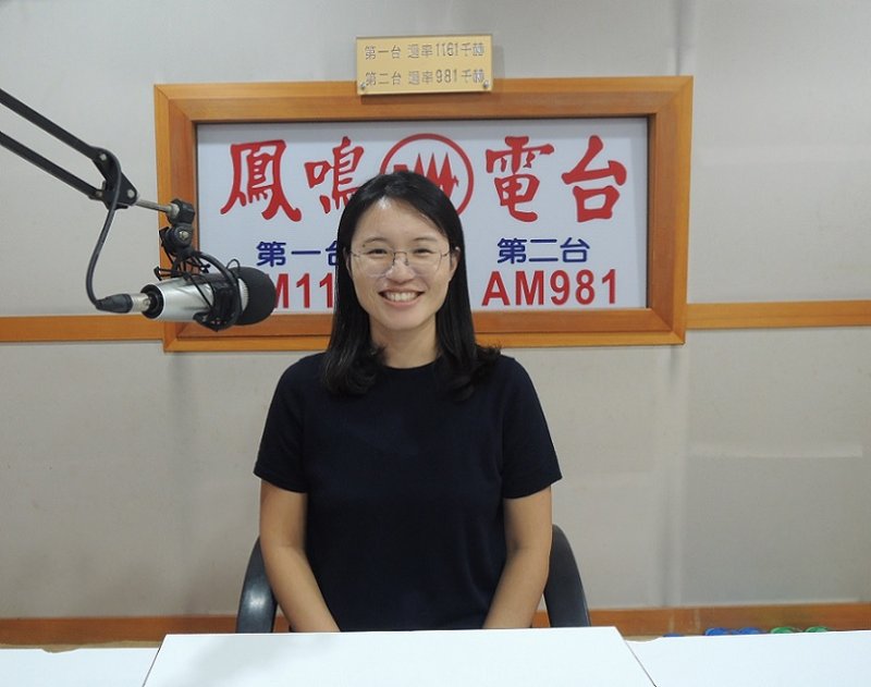 2026/09/19關於新生兒溢吐奶的大小事-高雄市立大同醫院新生兒科許妤甄醫師